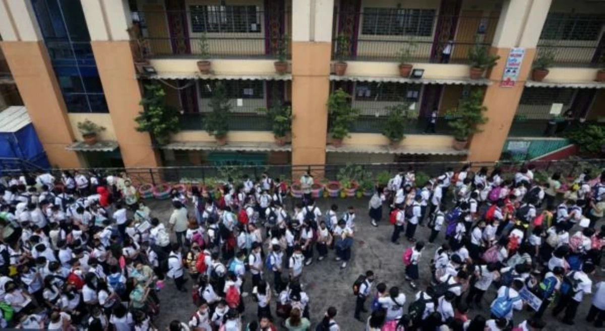 Barangay tanod sa mga paaralan, isinusulong bilang dagdag-seguridad!―DILG