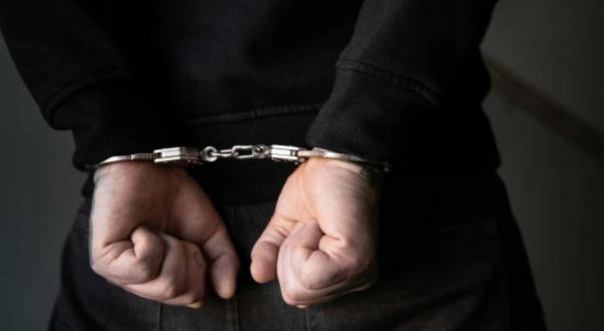 Pekeng pulis na naghamon ng suntukan sa 5 enforcers, tiklo!