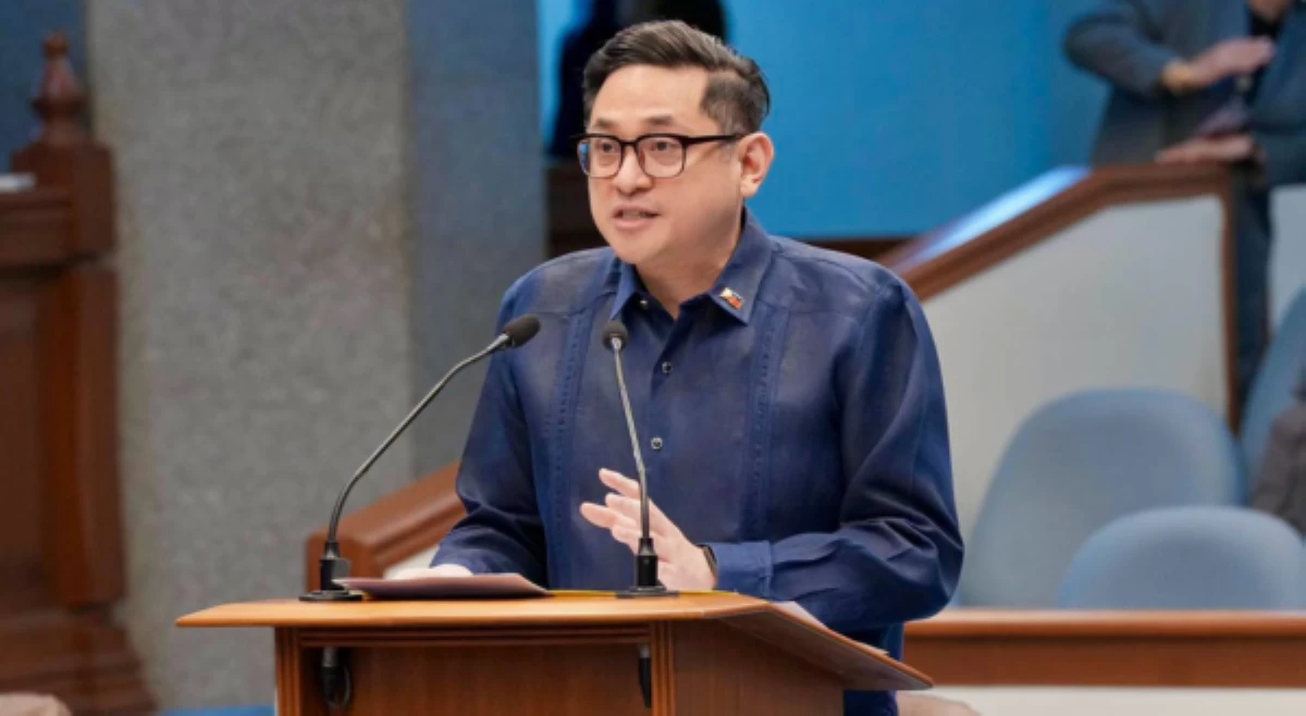 Hindi lang estudyante: Sen. Bam, ipinapanukala pagprotekta sa mga guro, school personnel