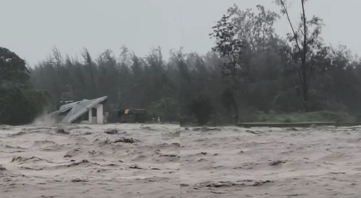 Bahay sa Zambales, nawasak matapos tamaan ng rumaragasang tubig!