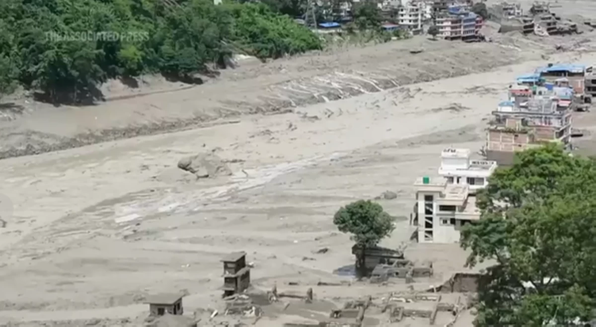 DMW, nakiramay sa mga nabiktima ng flash flood sa Nepal; tiniyak wala pang nasawing Pinoy