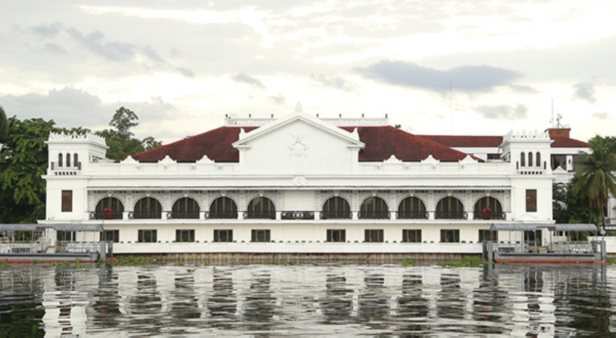 Dahil sa patuloy na ulan: Malacanang, sinuspinde klase, trabaho sa gov't sa NCR