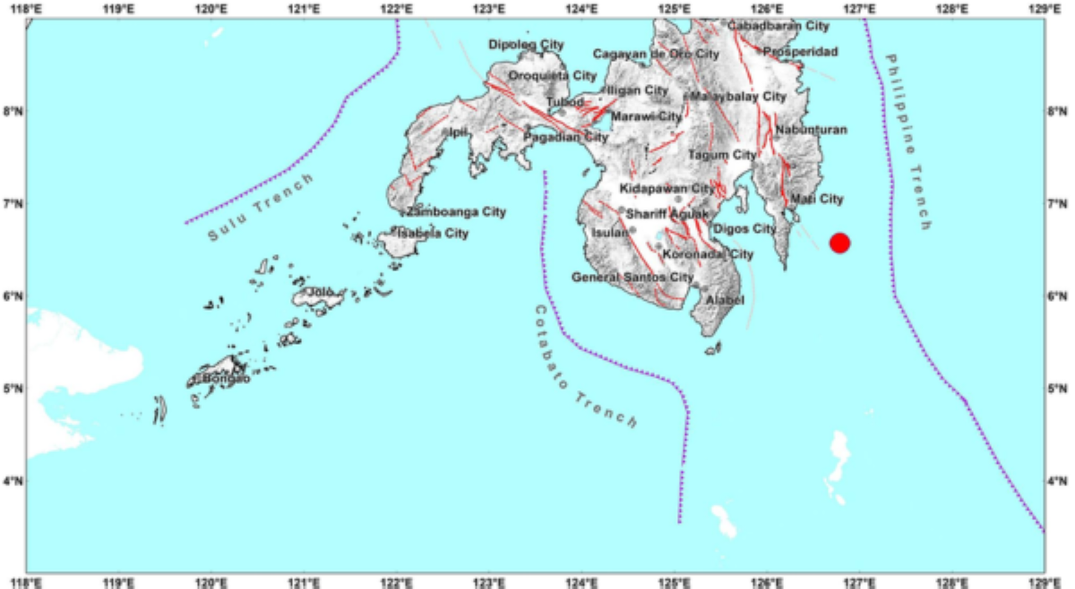 Davao Oriental, niyanig ng magnitude 4.0 na lindol