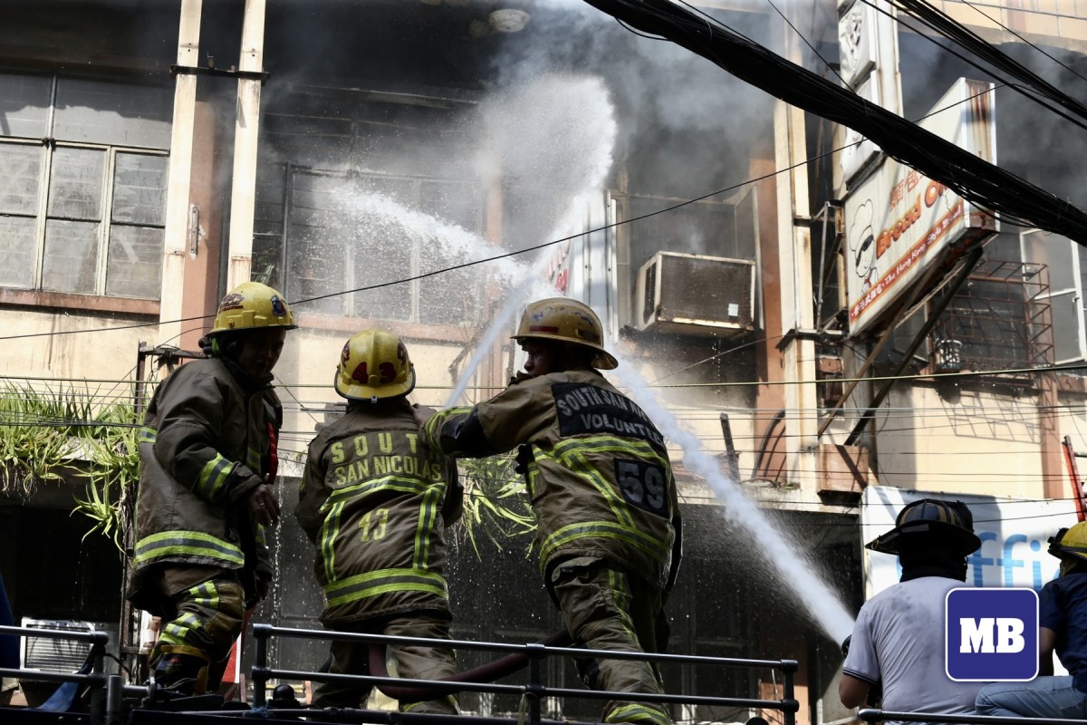 Lacuna, nakiramay, nagpaabot ng tulong sa biktima ng sunog sa Binondo