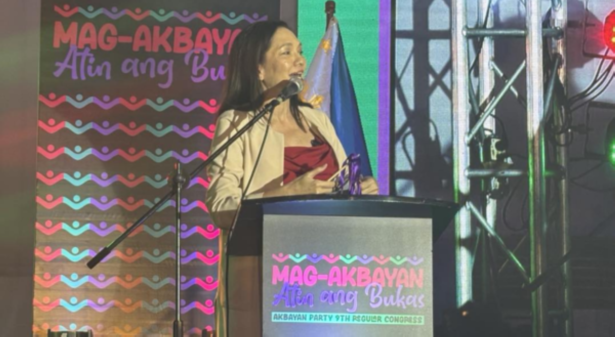 'Di pagpigil ng gov't sa imbestigasyon ng ICC sa drug war, ikinatuwa ni Hontiveros