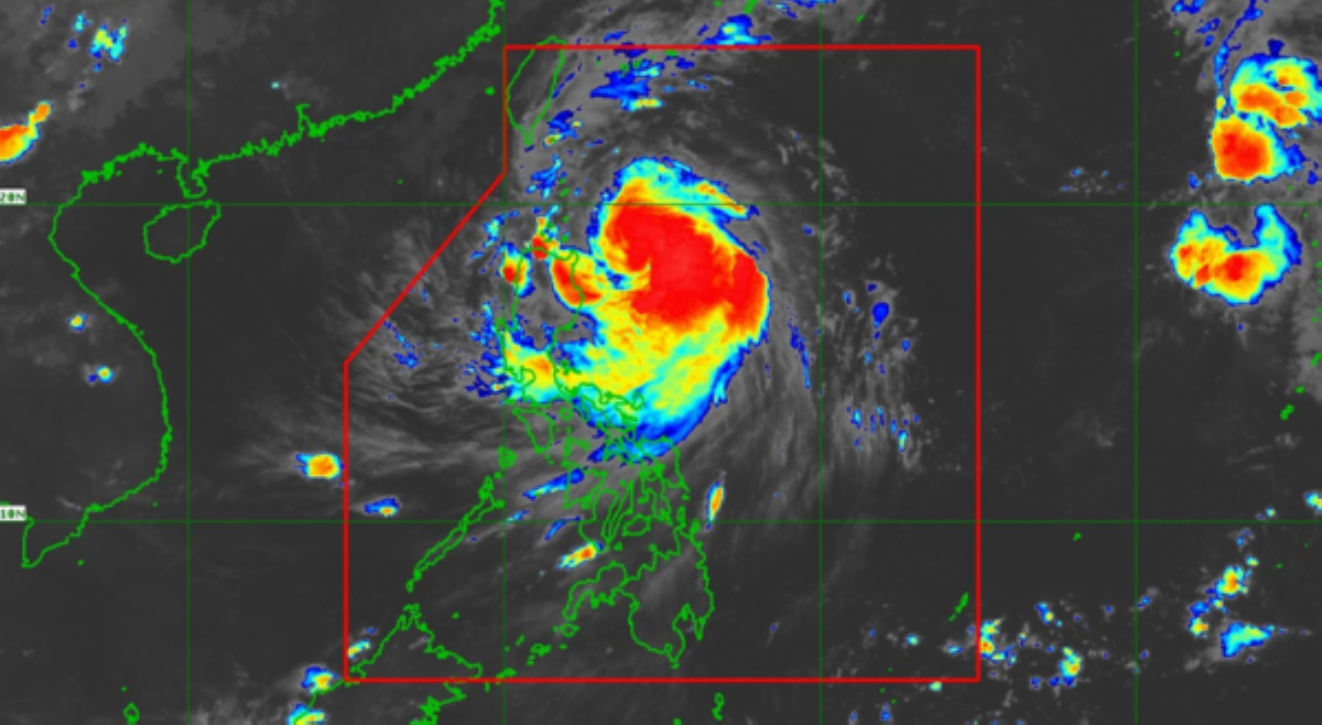 'Julian,' ganap nang severe tropical storm; Signal No. 2, itinaas sa 2 lugar sa Luzon