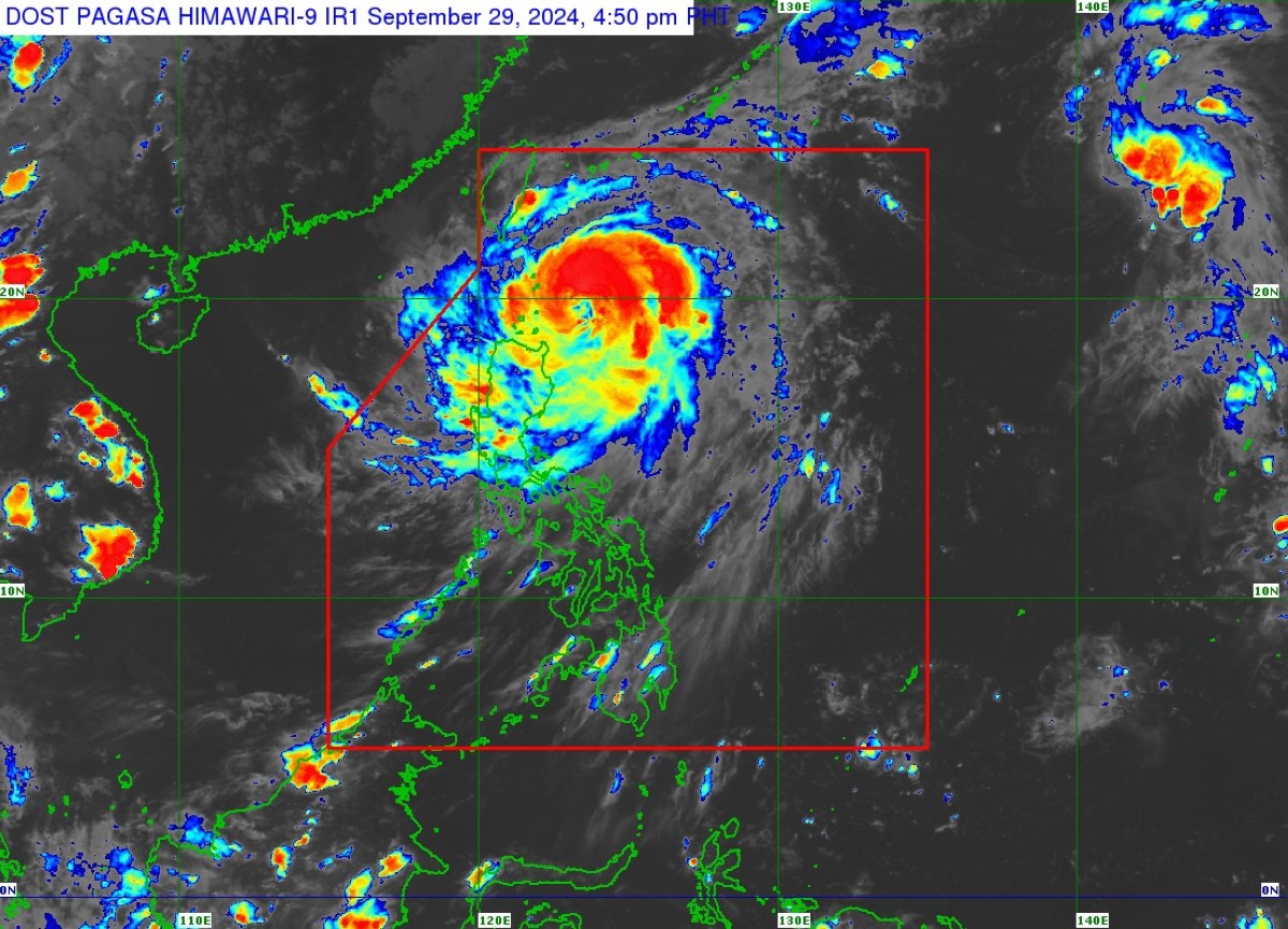 'Julian,' napanatili ang lakas; Signal No. 3, itinaas sa 2 lugar sa Luzon