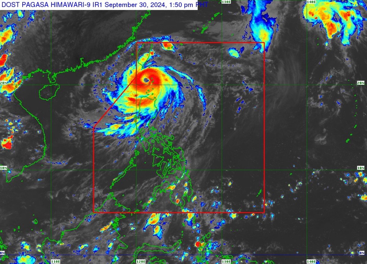 'Julian,' napanatili ang lakas; Batanes, Signal No. 4 pa rin
