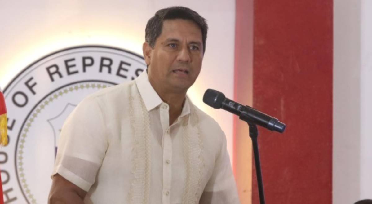 Richard Gomez at iba pa, inireklamo ng grave coercion at grave threat