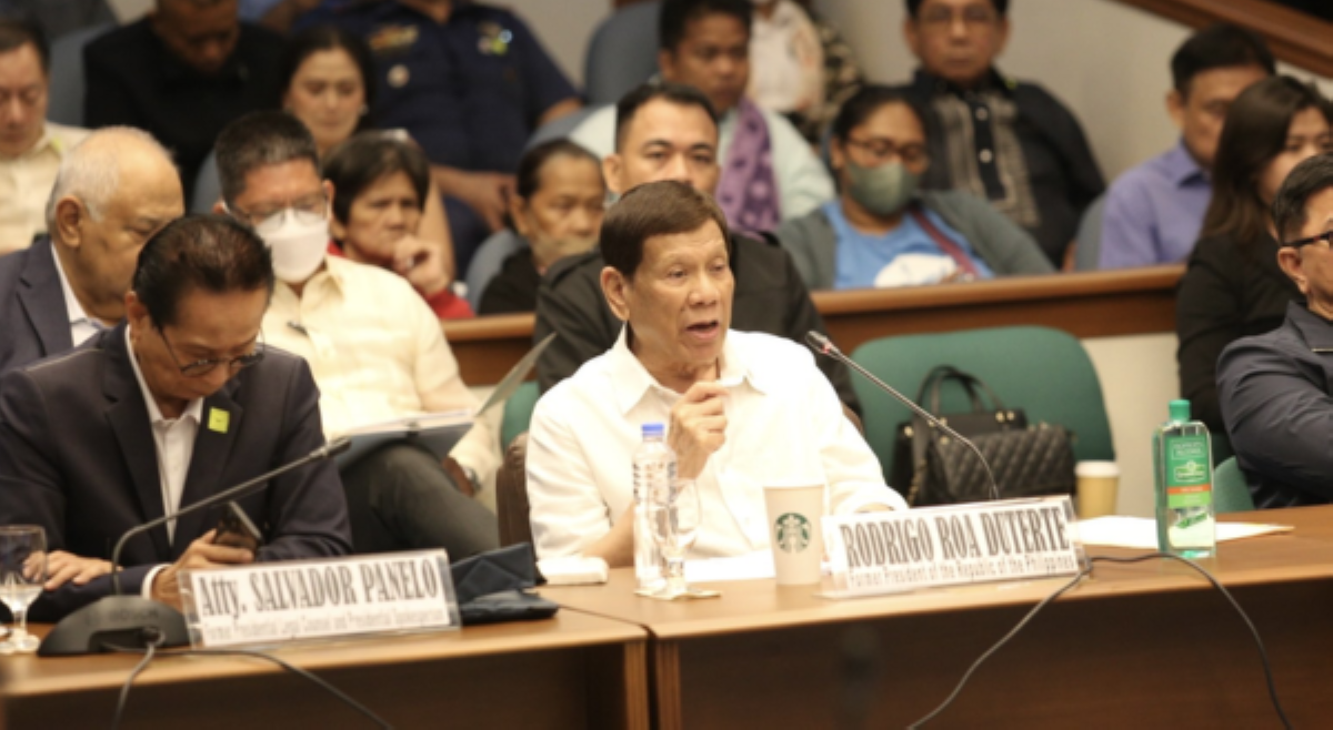 Utos ni Ex-Pres. Duterte sa mga pulis: 'Barilin mo sa ulo...'
