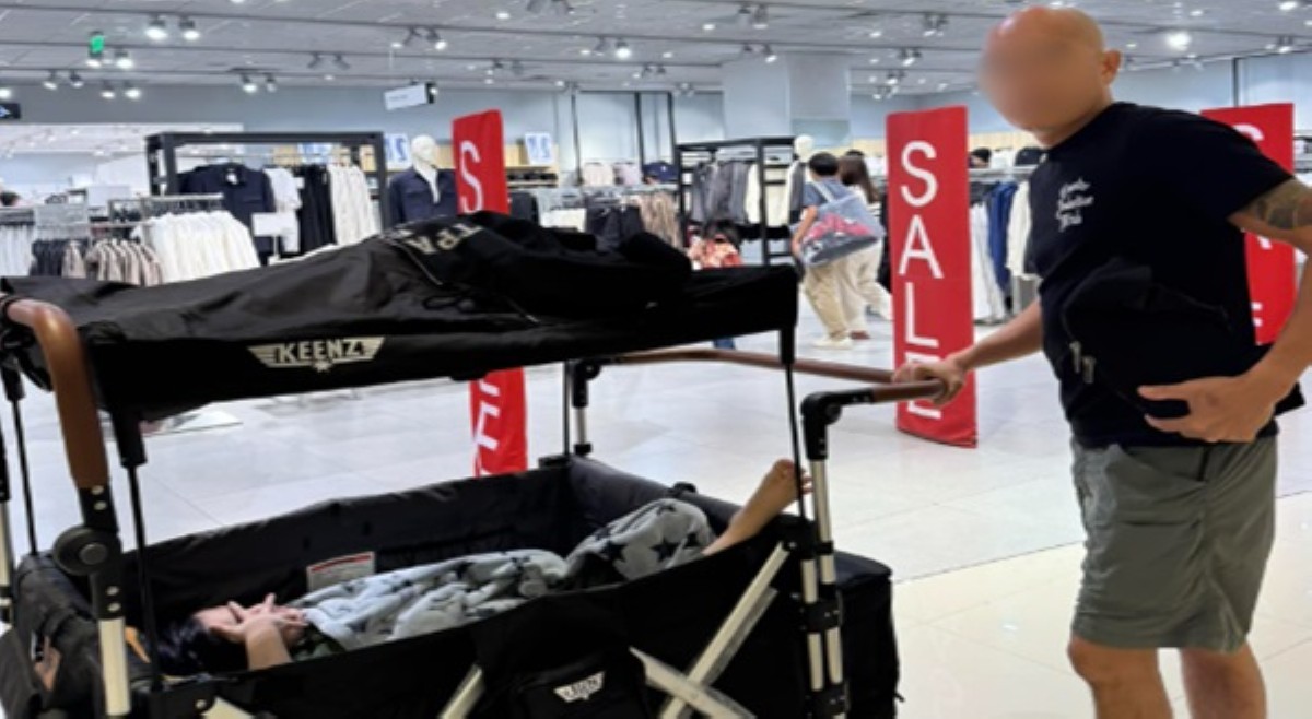 Clothing store, nag-sorry sa customer na pinaalis dahil sa stroller ng anak na PWD