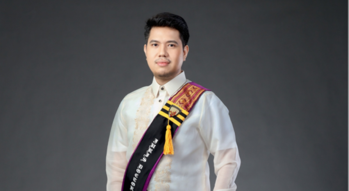 Law student na maagang naulila sa mga magulang, pasado sa Bar exam