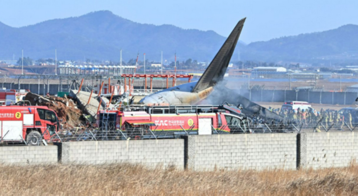 May Pinoy kaya? Eroplano sa South Korea nag-crash, 96 patay!