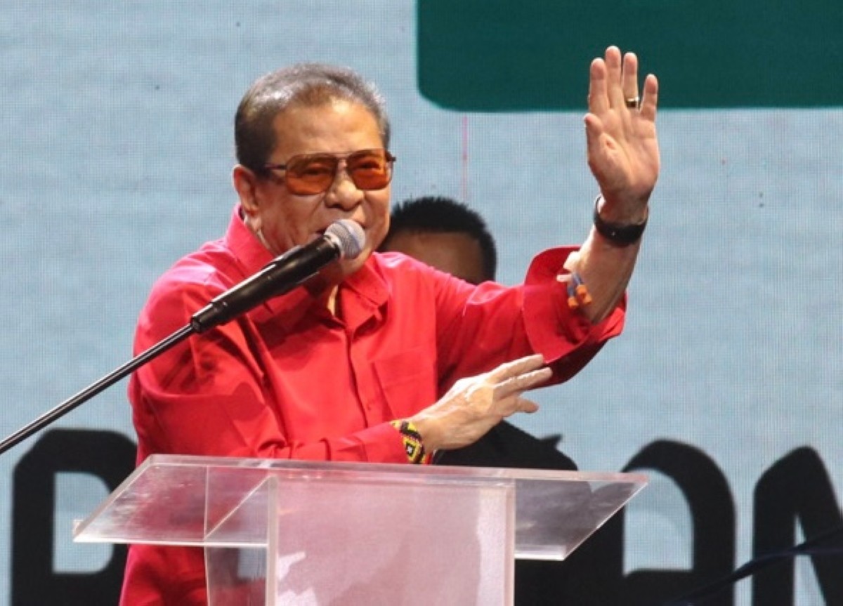 Chavit Singson, umatras na sa senatorial race